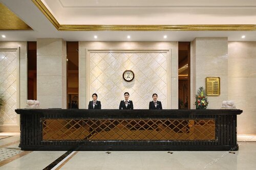 Гостиница Honglilai Hotel Shenzhen в Дунгуани