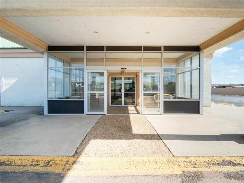 Фото Oyo Hotel Oklahoma City South I-35 and Se 29th