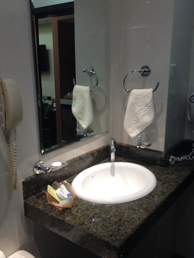 Фото Hotel Ramada