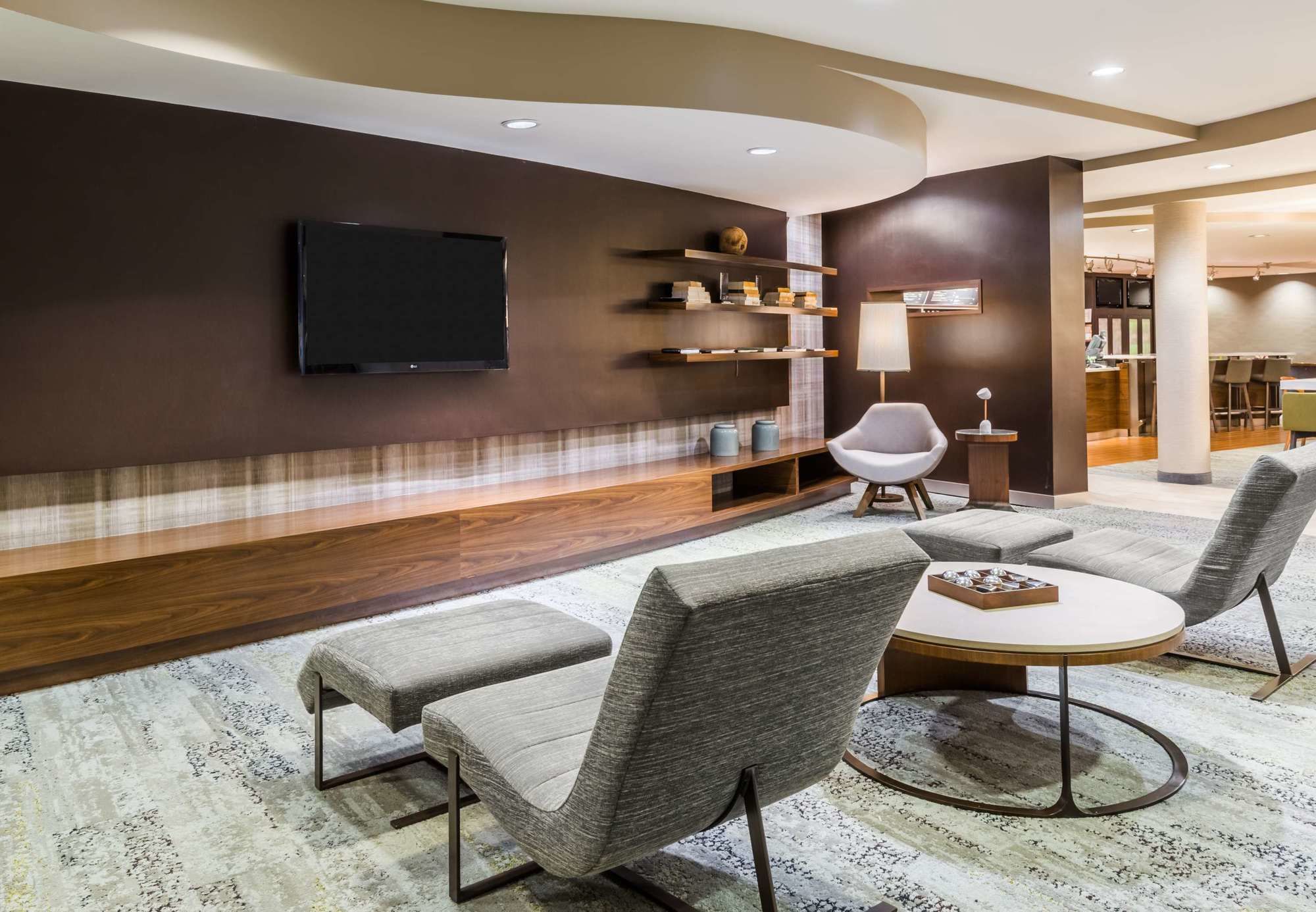 Фото Courtyard by Marriott Providence Lincoln