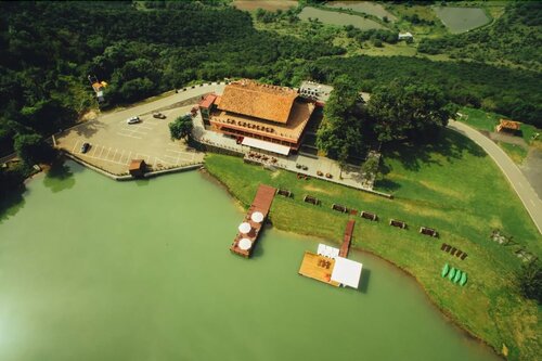 Гостиница Kvareli Lake Resort в Кахетии