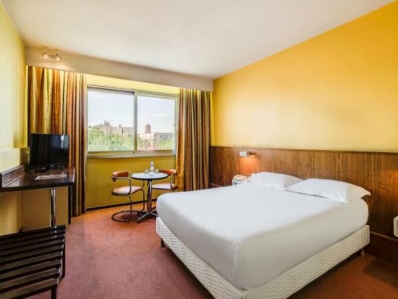 Фото Hotel Des Congres