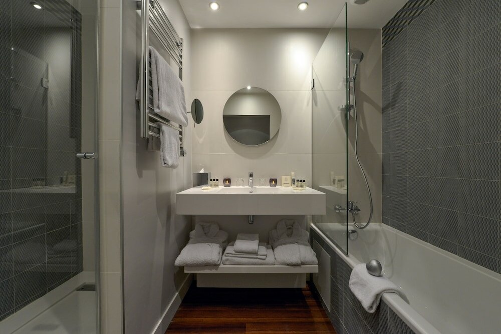 Фото Hotel Atrium by HappyCulture