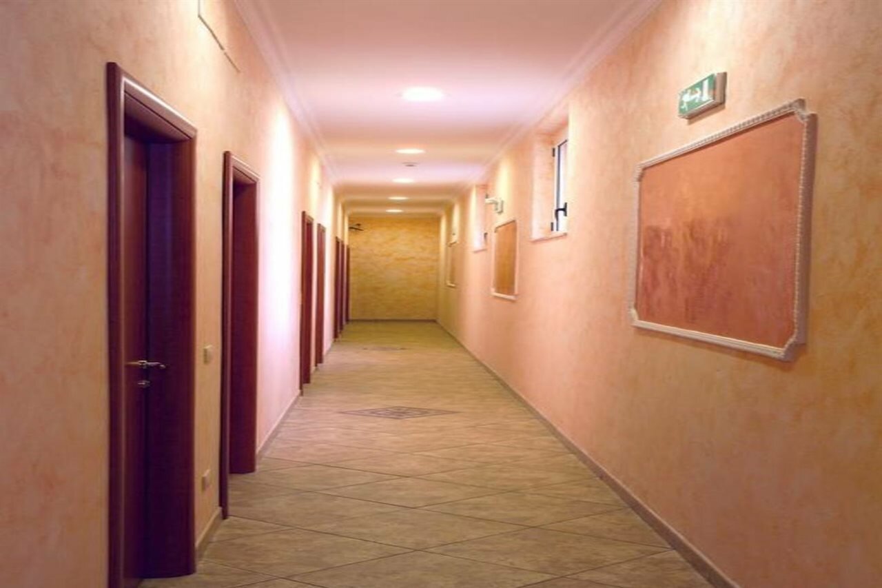 Фото Hotel Kriss