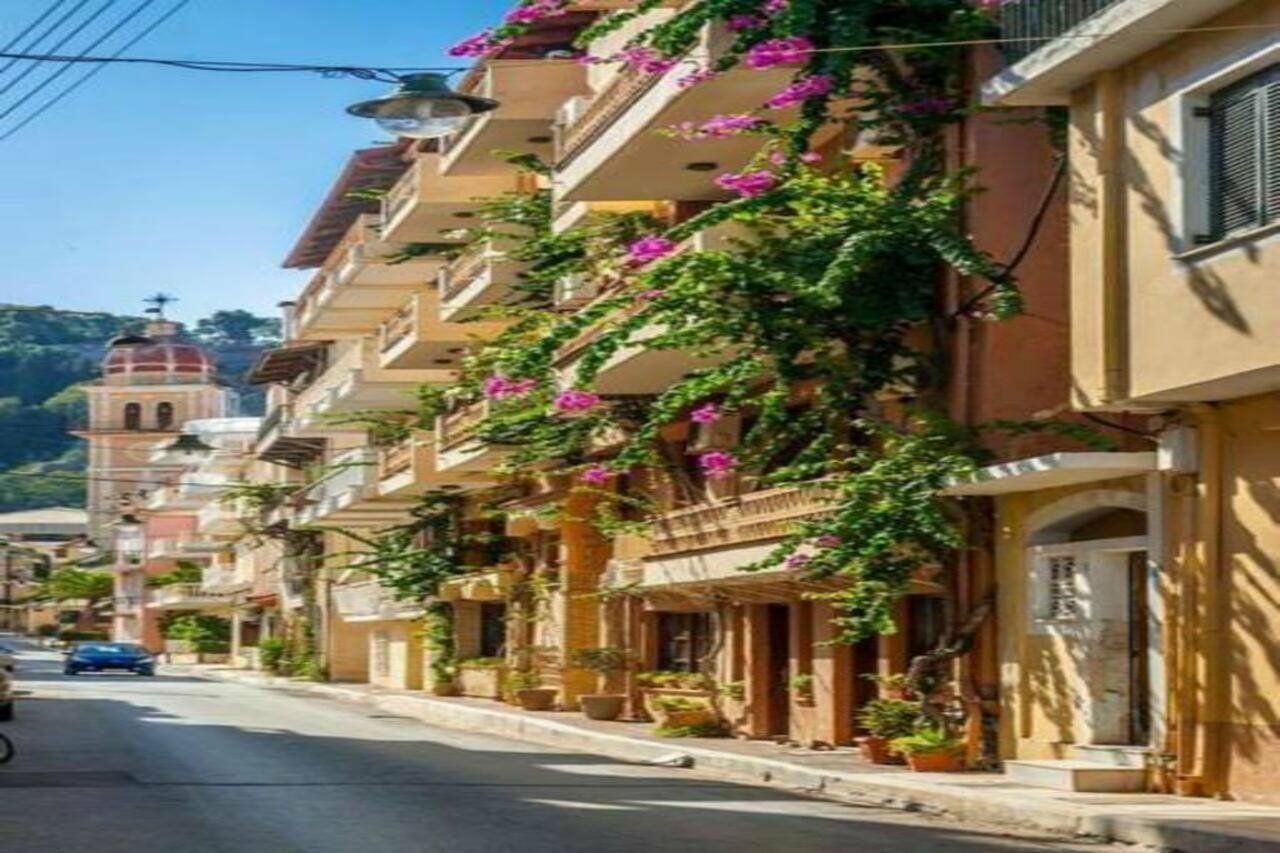 Фото Yria Hotel