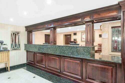 Внешний вид отеля Days Inn by Wyndham Springfield/Phil. Intl Airport в Тауншипе Спрингфилде, фото 4