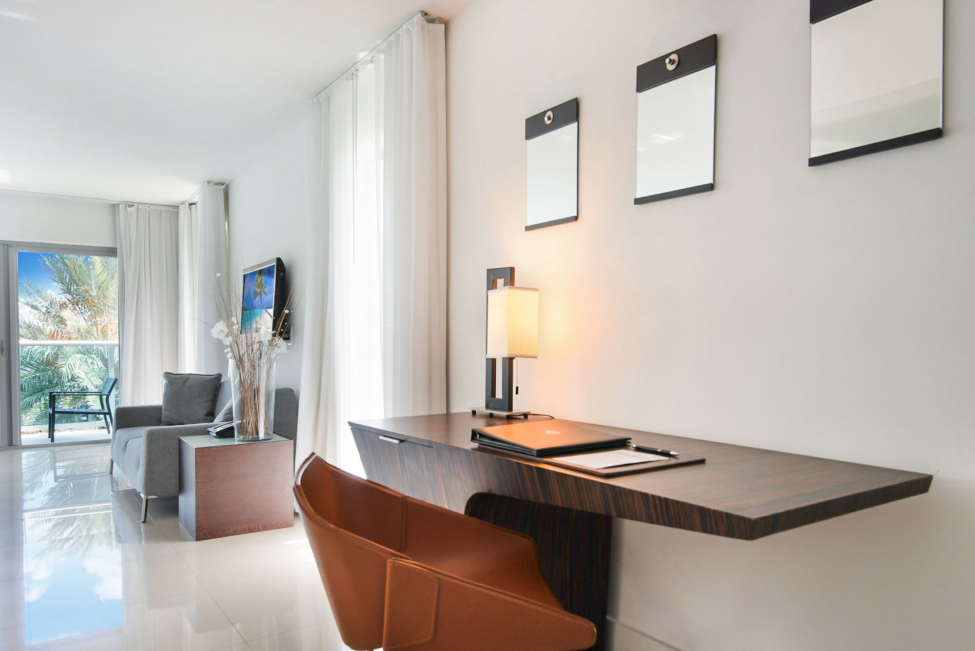 Фото Beach Haus Bal Harbour