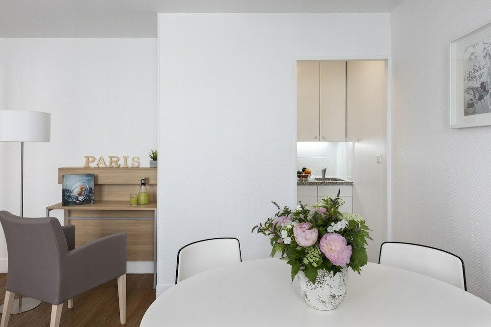 Фото Citadines Bastille Marais Paris