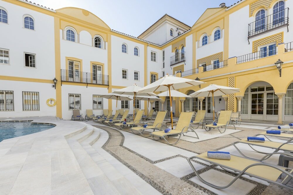 Фото Hotel Macià Alfaros