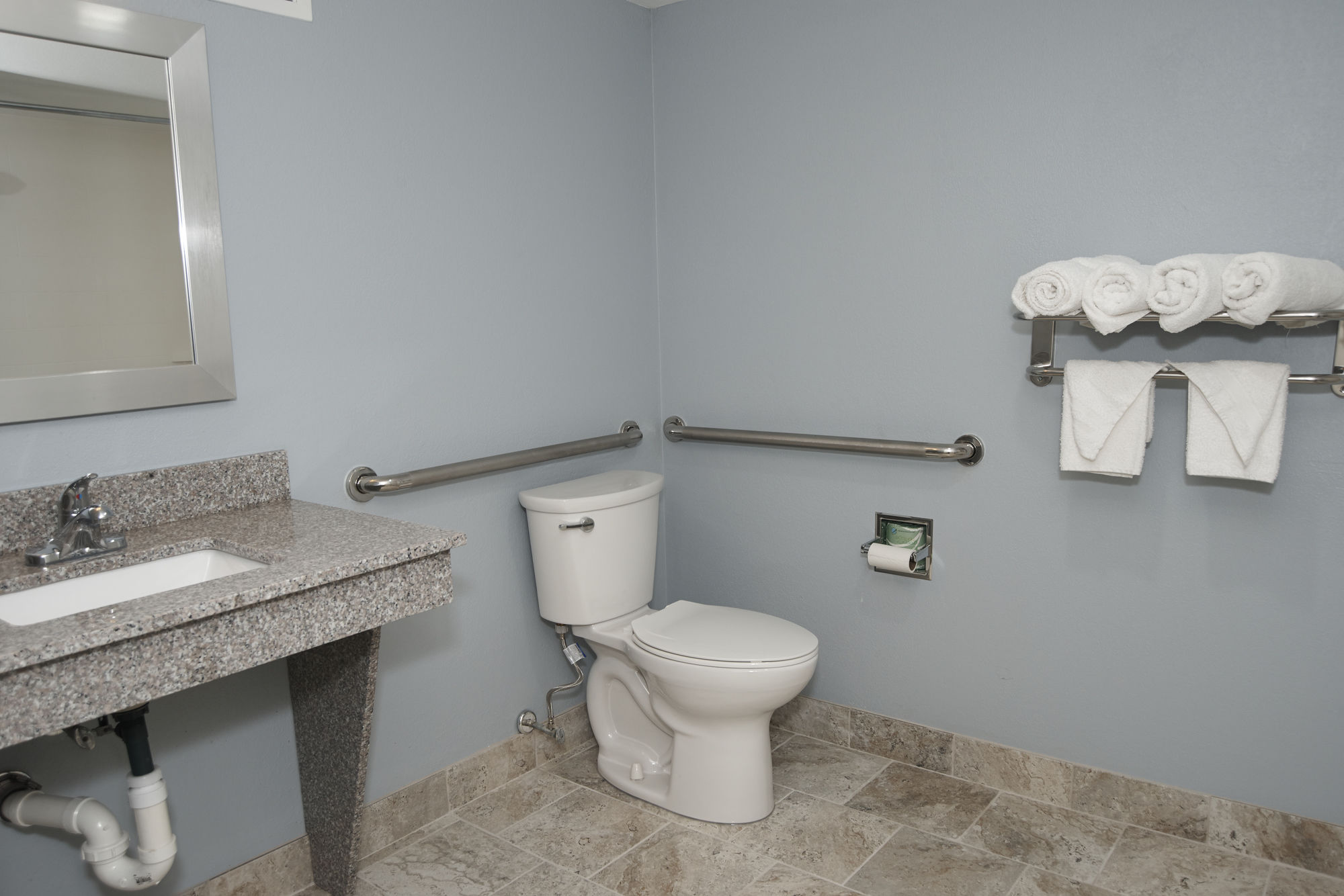 Фото Falmouth Inn