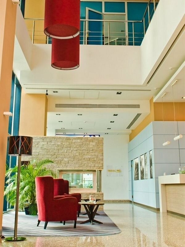 Фото Chirag Plaza