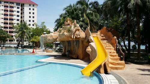 Внешний вид отеля Glory Beach Resort в Порт-Диксоне, фото 3