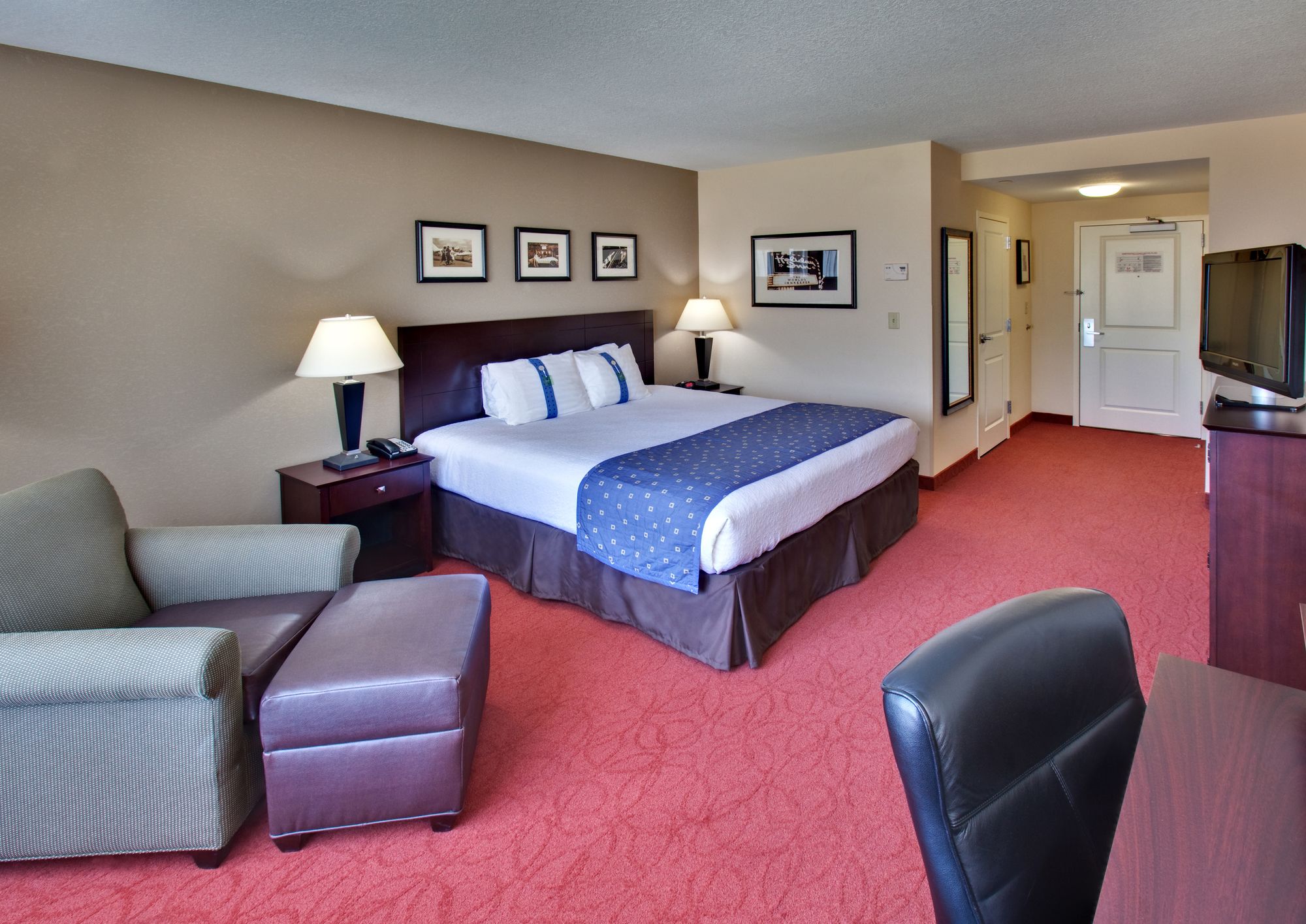 Фото The Rewind West Des Moines, Tapestry Collection by Hilton