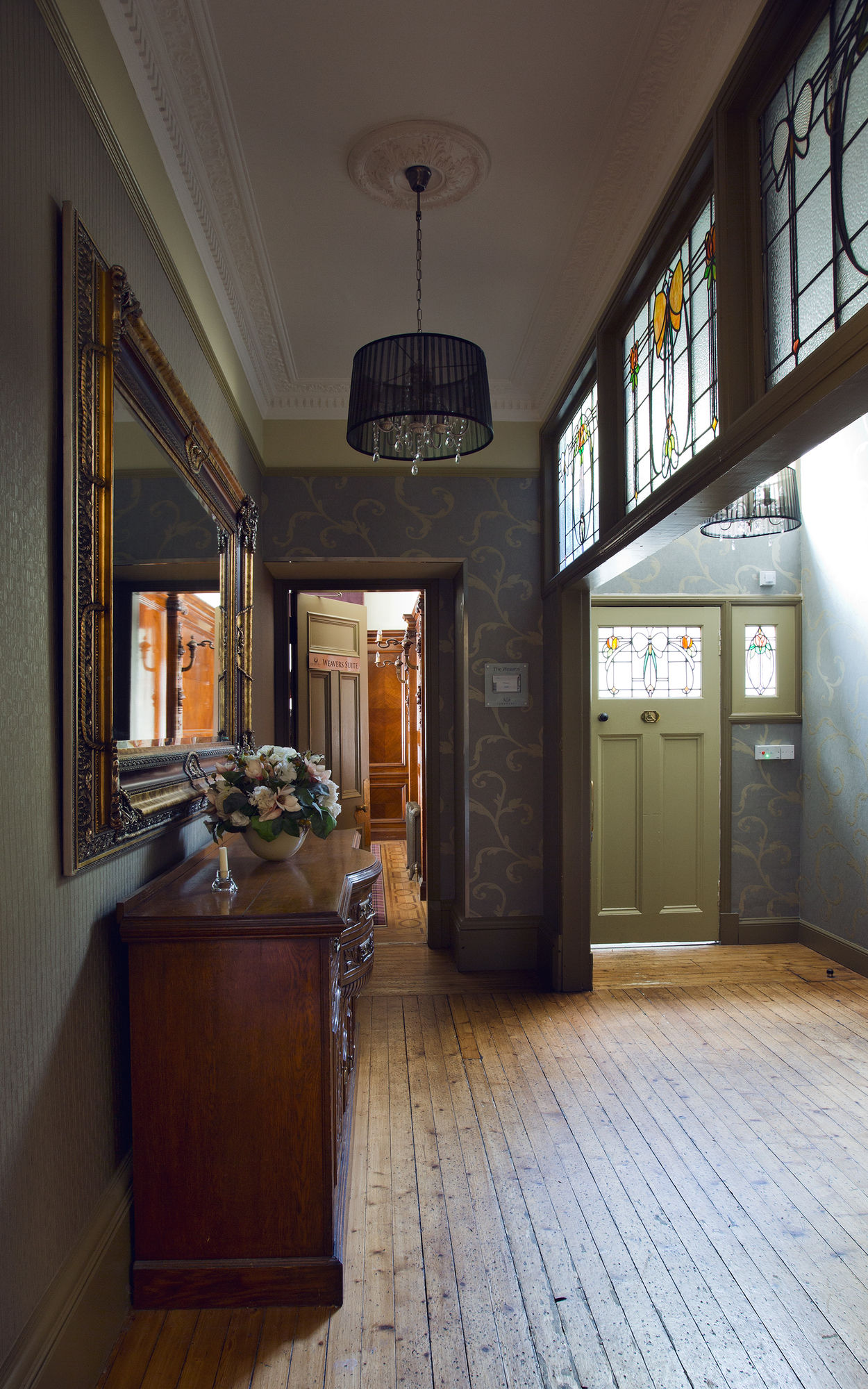 Фото The Lynnhurst Hotel