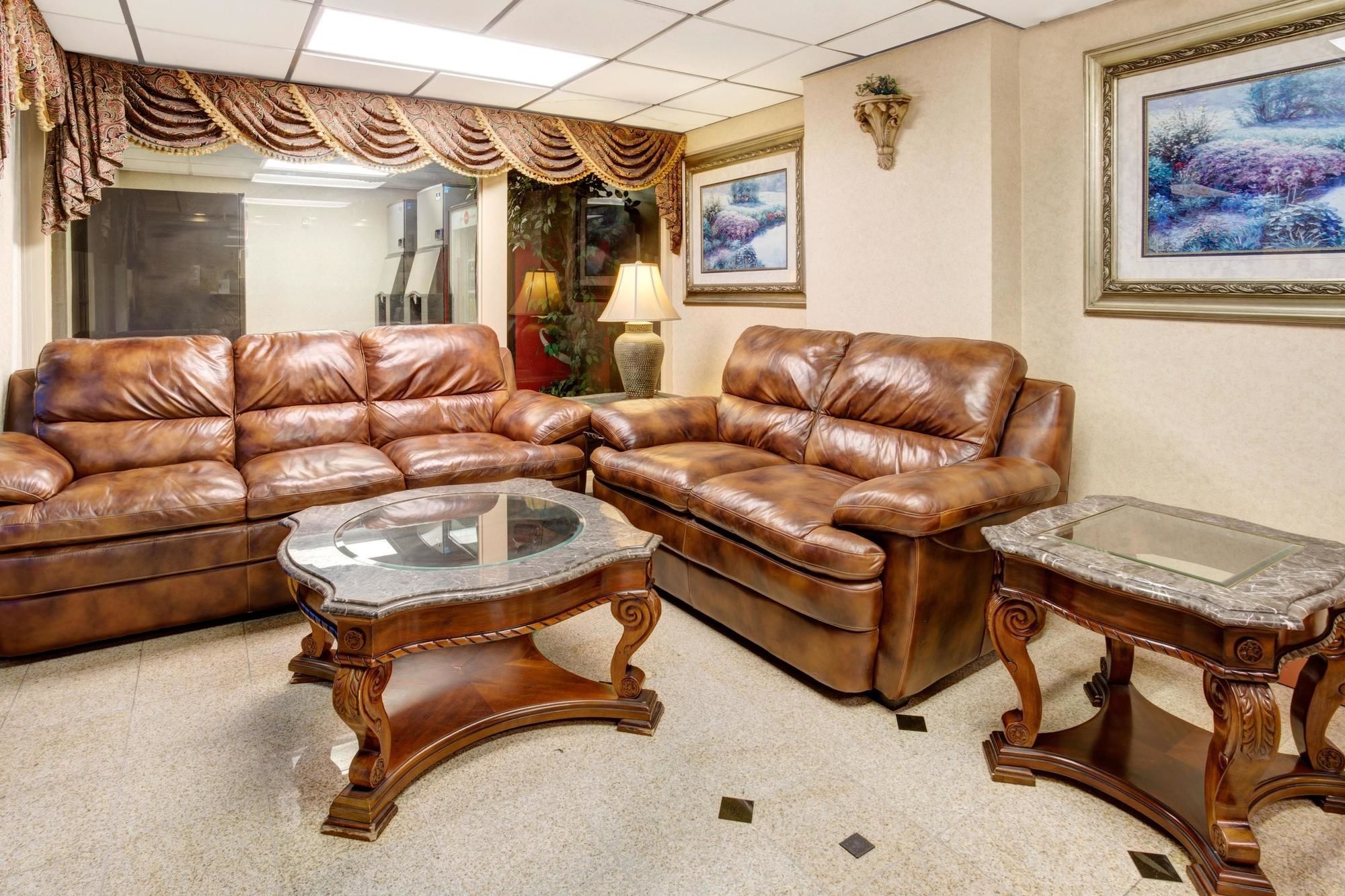 Фото Ramada Limited Cockeysville