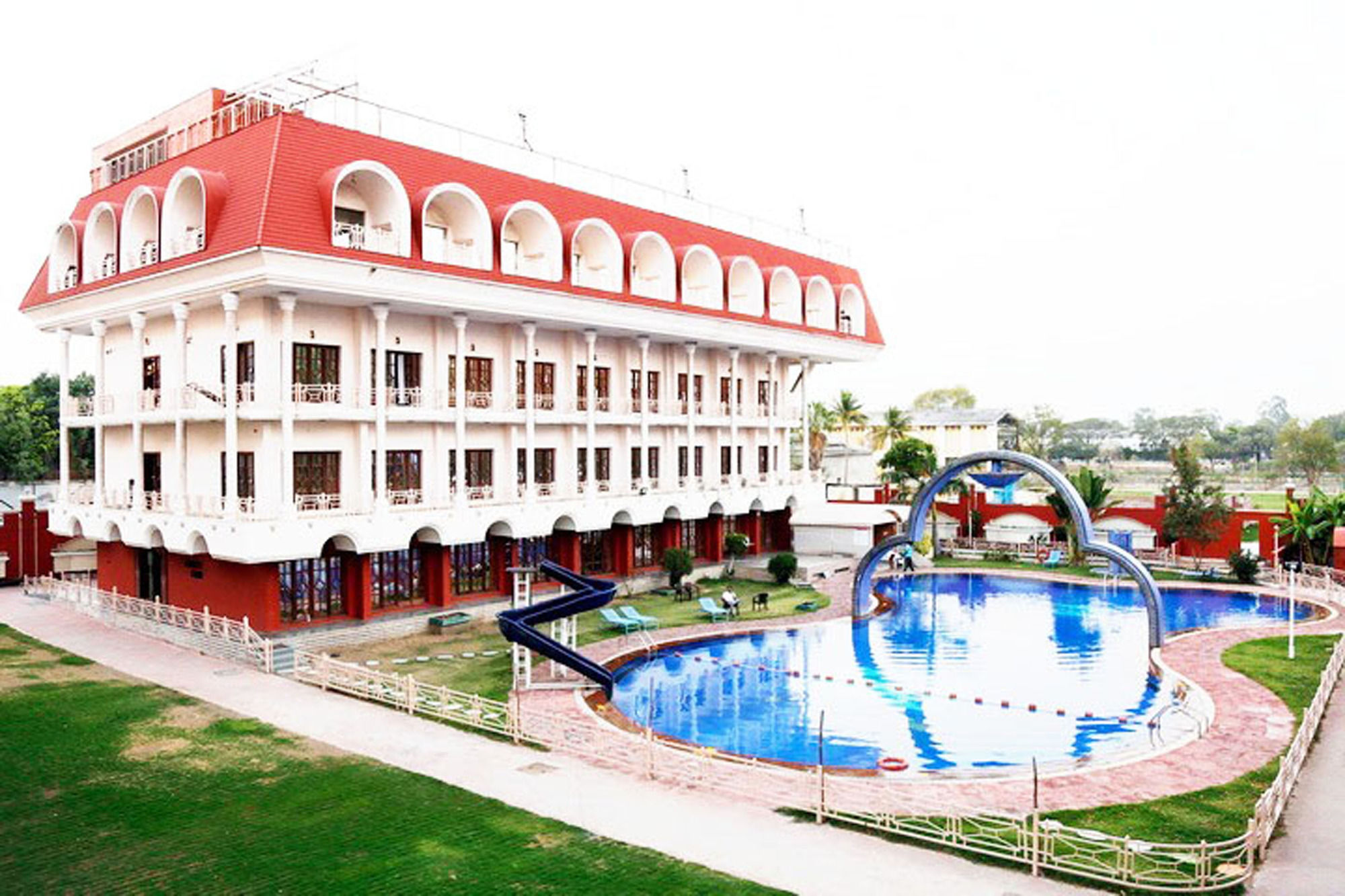 Фото Отель Aurangabad Gymkhana Club