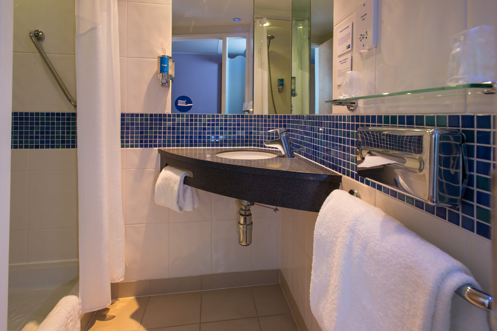 Фото Holiday Inn Express Lincoln City Centre, an Ihg Hotel