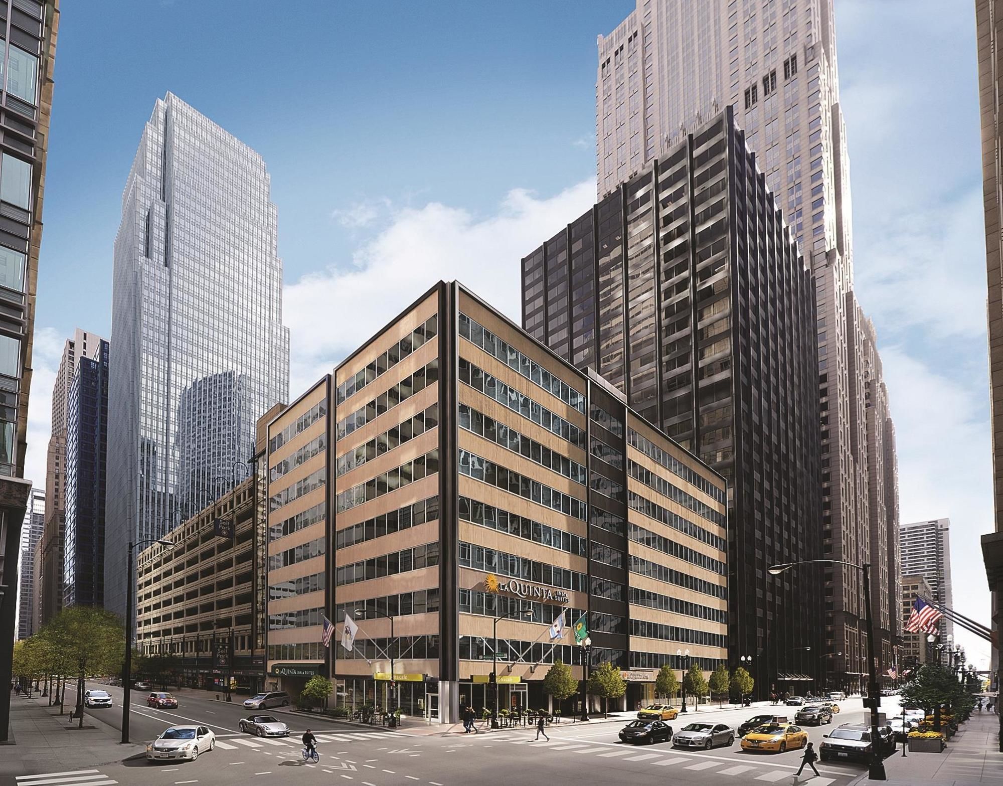 Фото La Quinta Inn & Suites by Wyndham Chicago Downtown