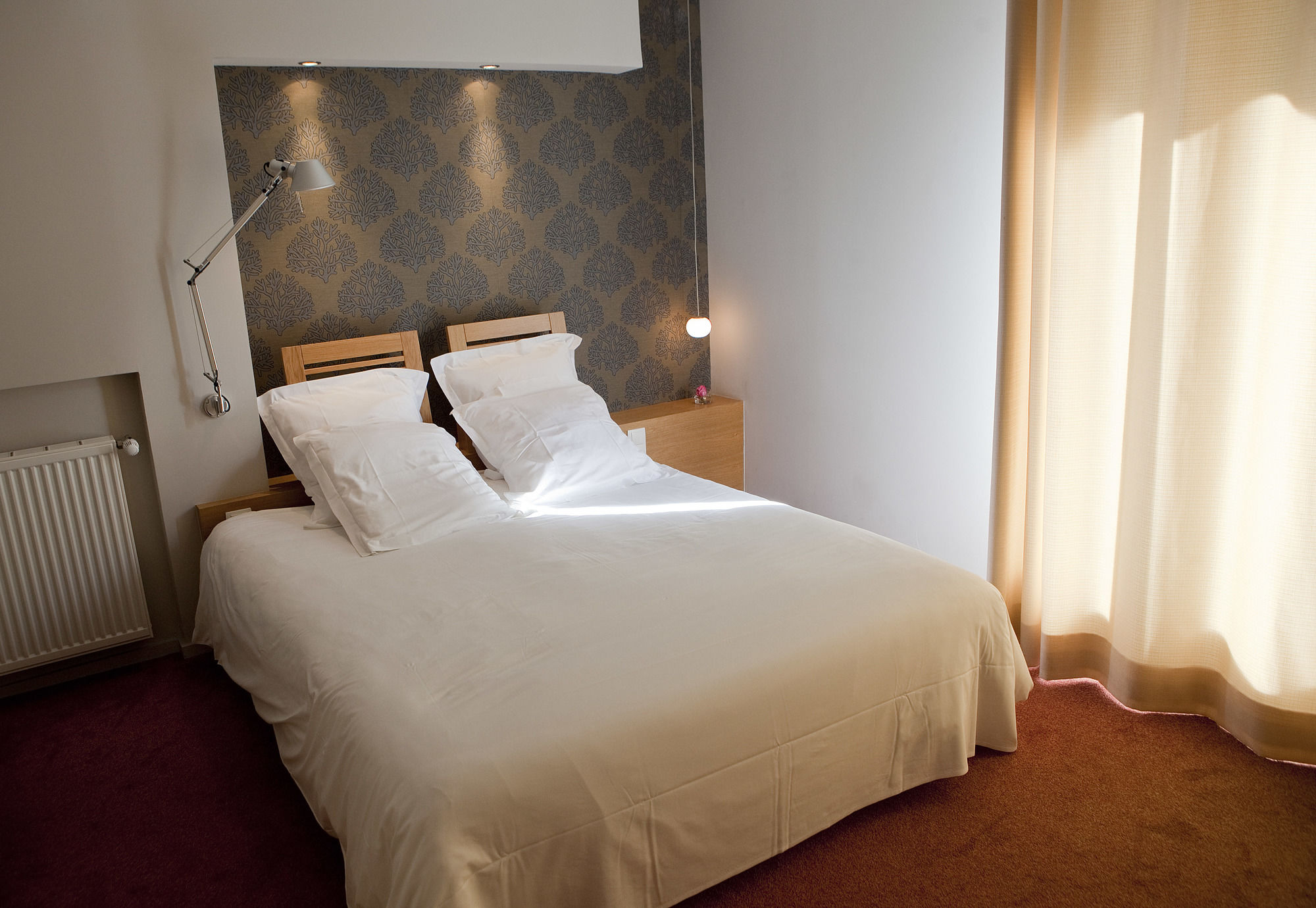 Фото Hotel De La Vallee