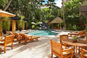 Гостиница Bamboo Waikiki Hotel