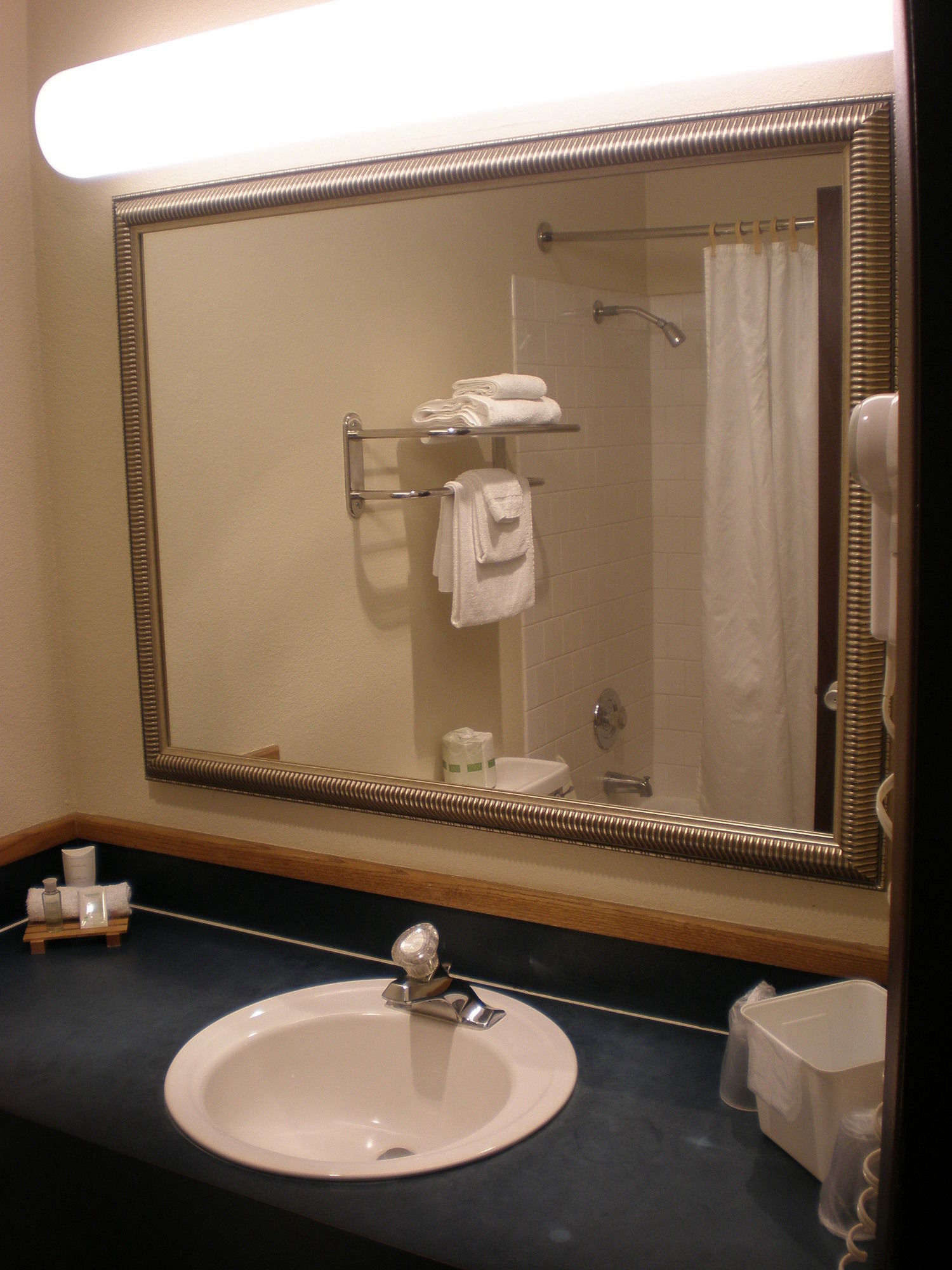 Фото La Grande Inn