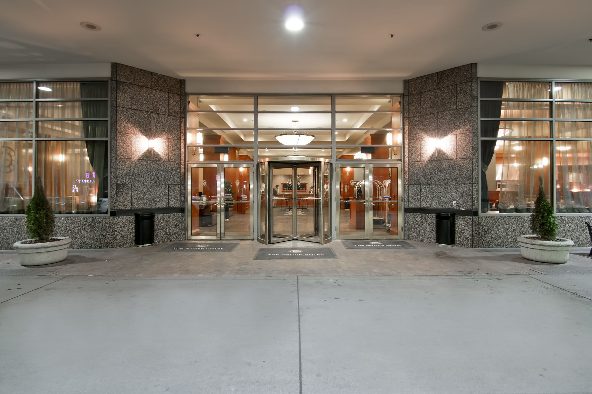 Фото The Grove Hotel