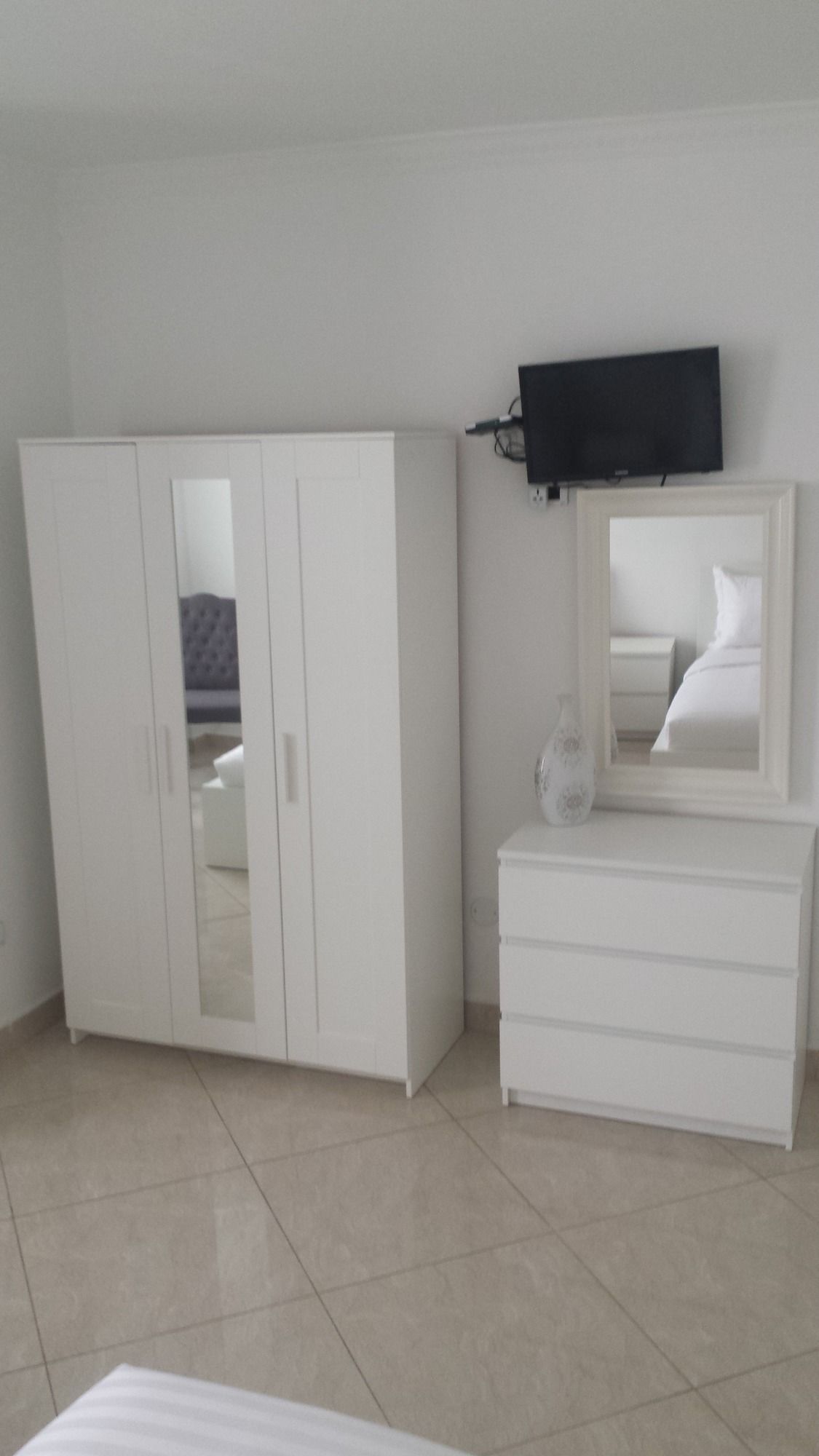 Фото White House Addis Hotel