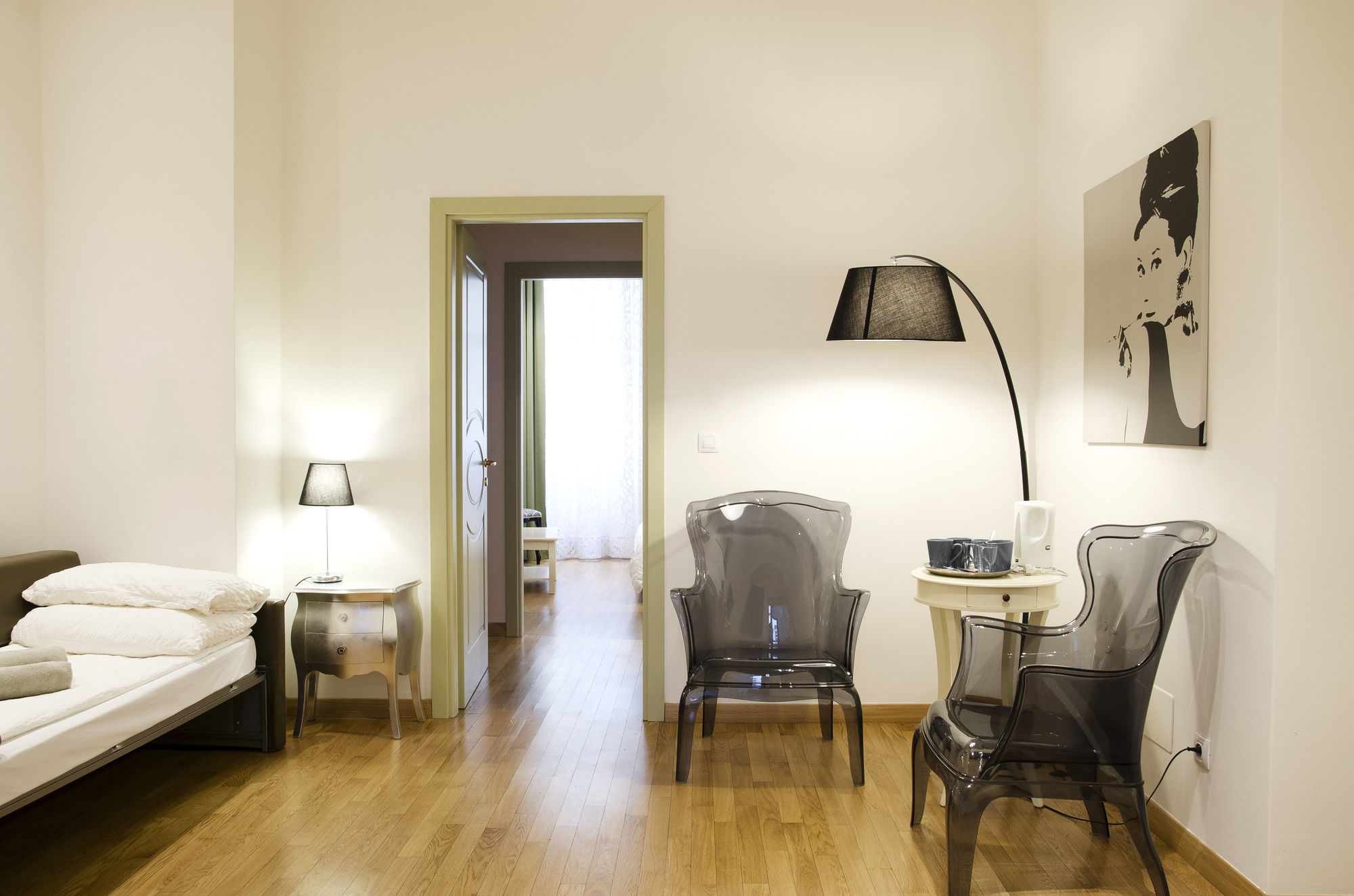 Фото Dolce Vita Suites Hotel