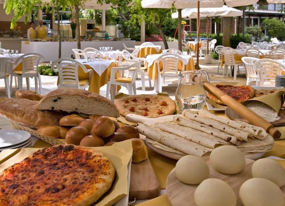 Фото Alexandra Plaza