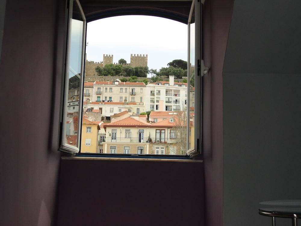 Фото Grande Pensão Alcobia