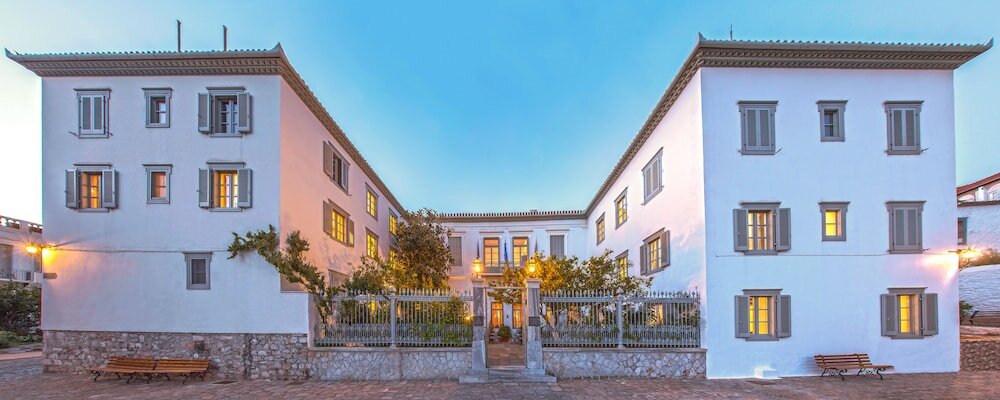 Фото Hydroussa Hotel