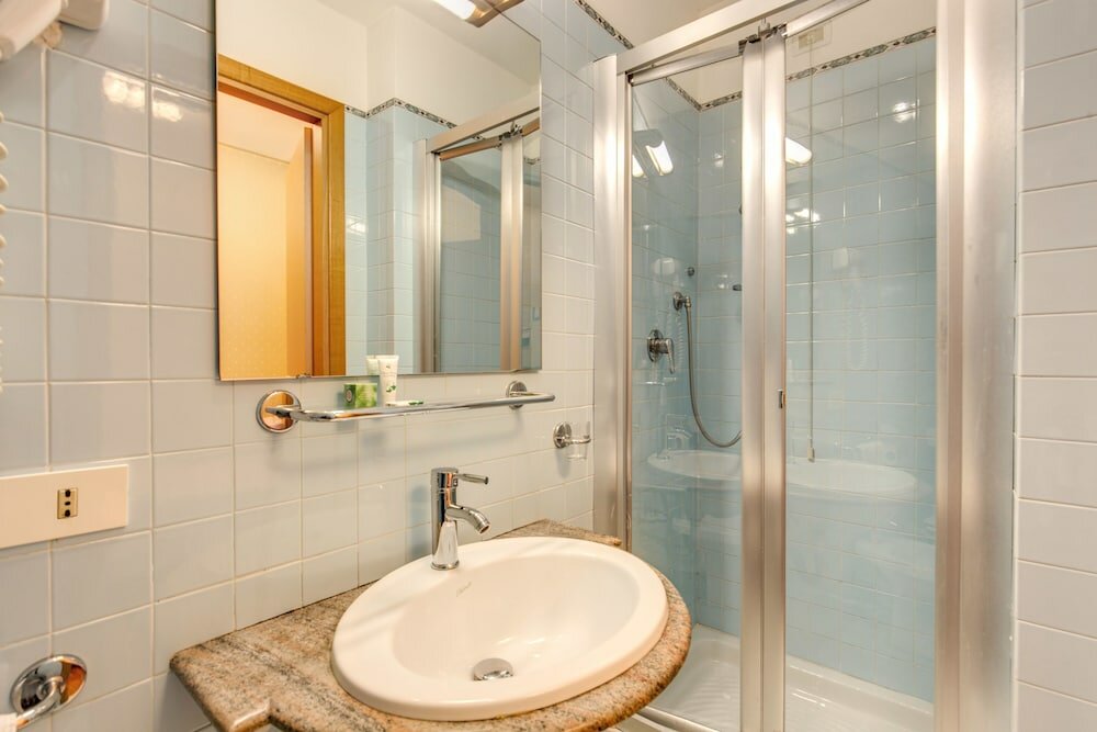 Фото Flower Garden Hotel Rome