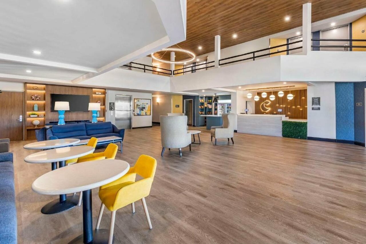 Фото Quality Inn & Suites Irvine Spectrum