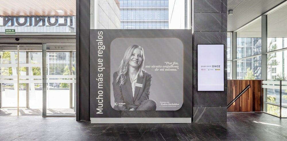 Фото Hotel Ilunion Atrium