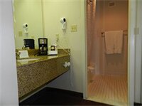 Фото Ashmore Inn and Suites