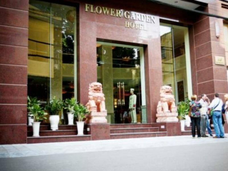 Фото Flower Garden Hotel