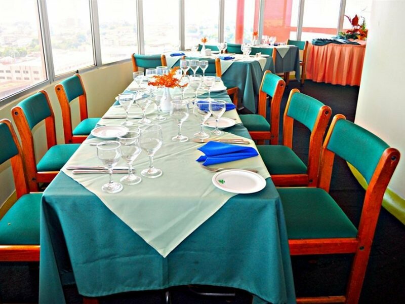 Фото Taj Mahal Continental Hotel