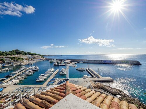 Гостиница Hostal Port Corona