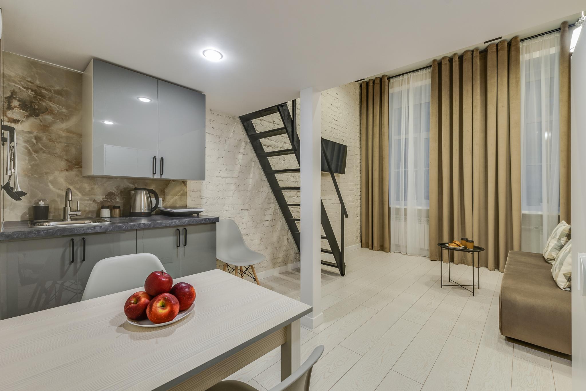 Фото Arlo Ломоносова