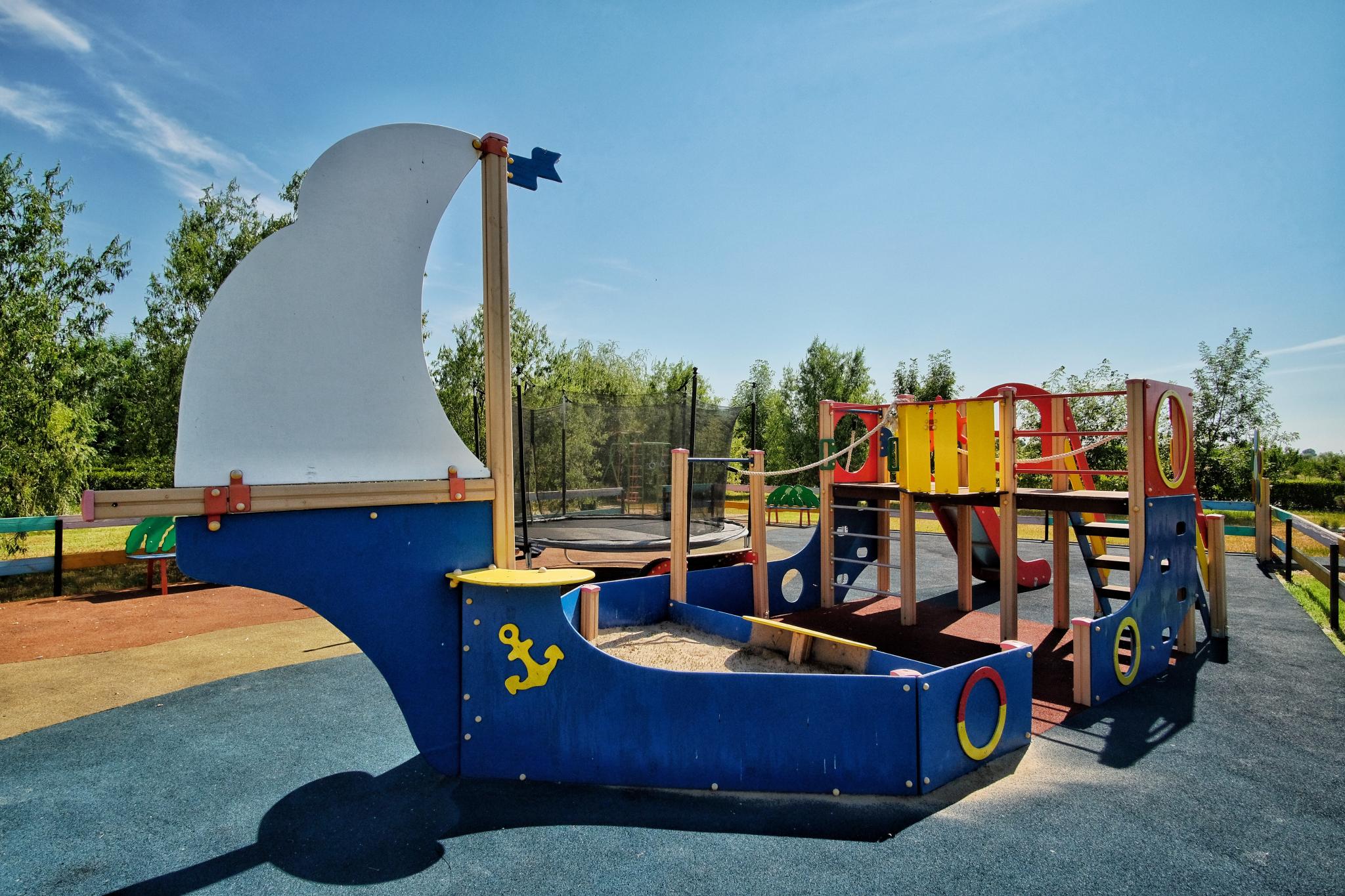 Фото Azimut Парк Отель Волга Астрахань