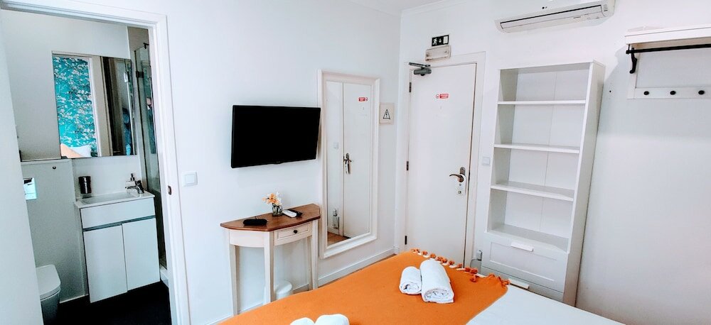 Фото Lisbon Terrace Suites for Large Groups