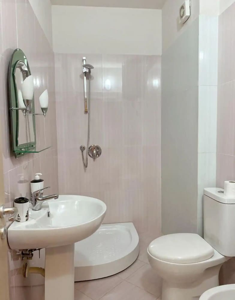 Фото Majestic Apartment