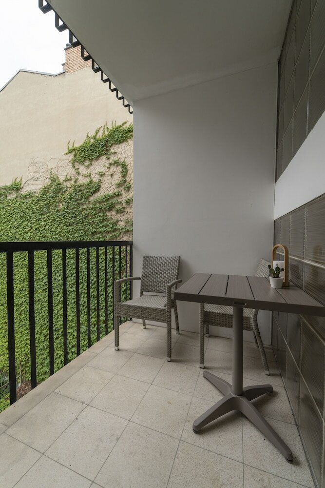 Фото Pakat Suites Hotel