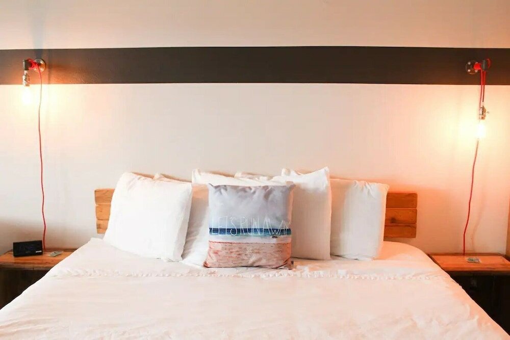 Фото Ashore Hotel