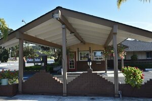 Гостиница Padre Oaks