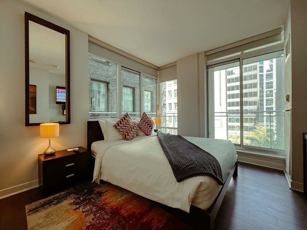 Фото Executive Hotel Cosmopolitan Toronto