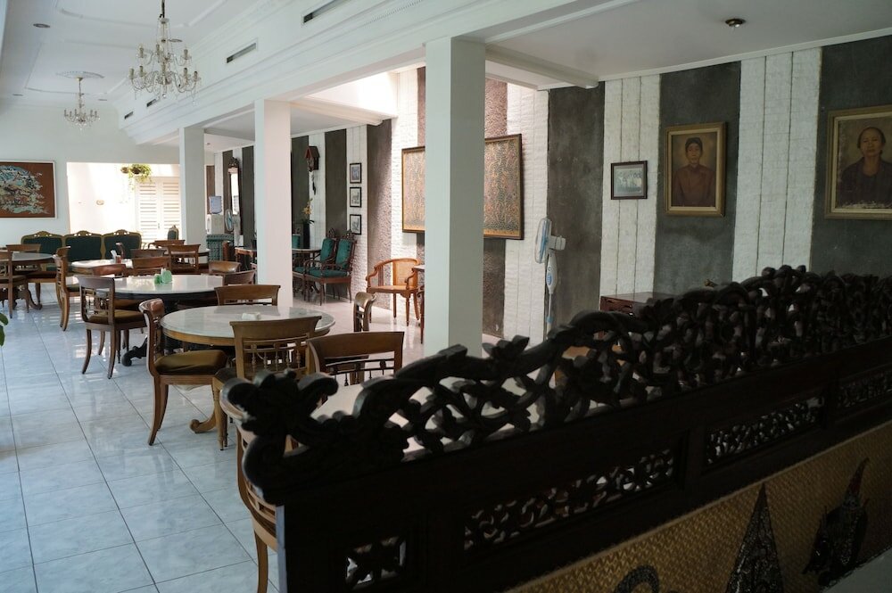 Фото Hotel Kirana