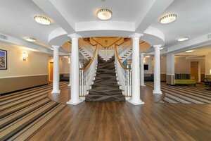 Гостиница Best Western Plus Executive Court Inn & Conference Center