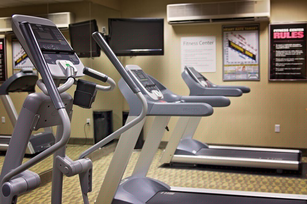 Фото Holiday Inn Express Hotel & Suites Logan, an Ihg Hotel