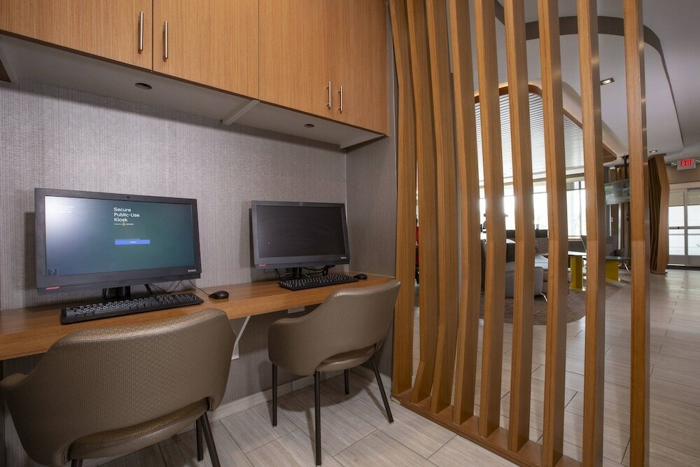 Фото SpringHill Suites by Marriott Newark Downtown